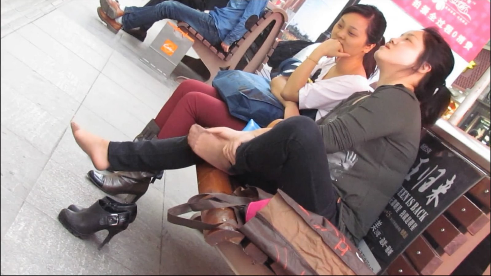 streetsnapfootm[00 01 04][20181202 110355 0]